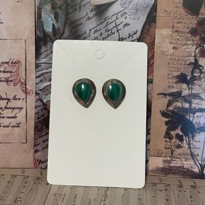 💫Vintage Green Stone Earrings